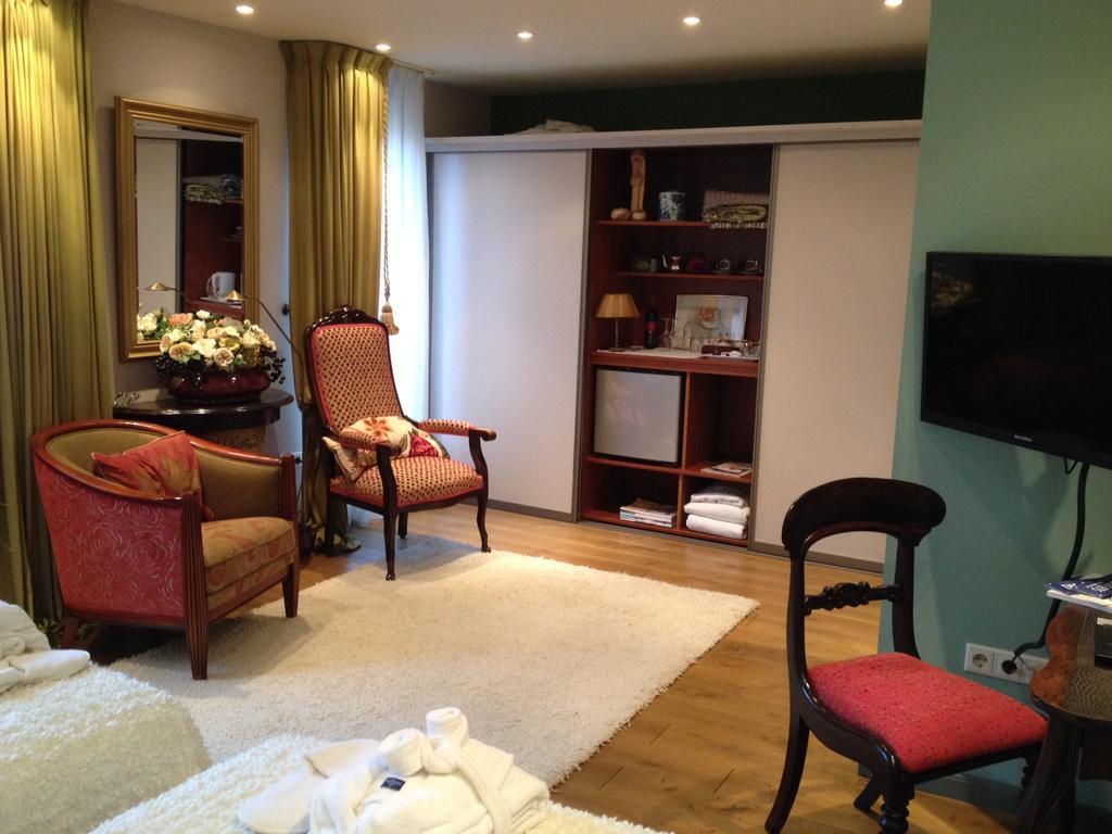 B&B Lux Schijndel Rum bild